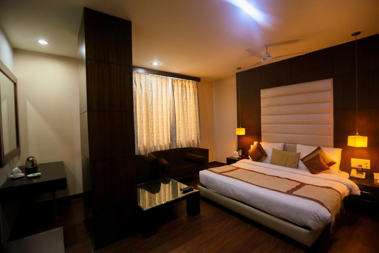 Milenium Boutique Hotel Faridabad Extérieur photo