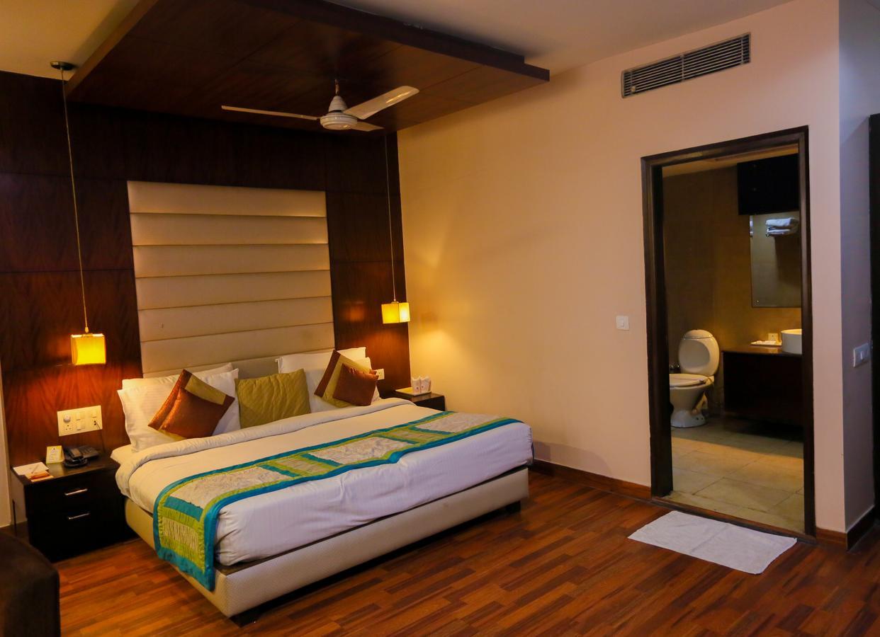 Milenium Boutique Hotel Faridabad Extérieur photo